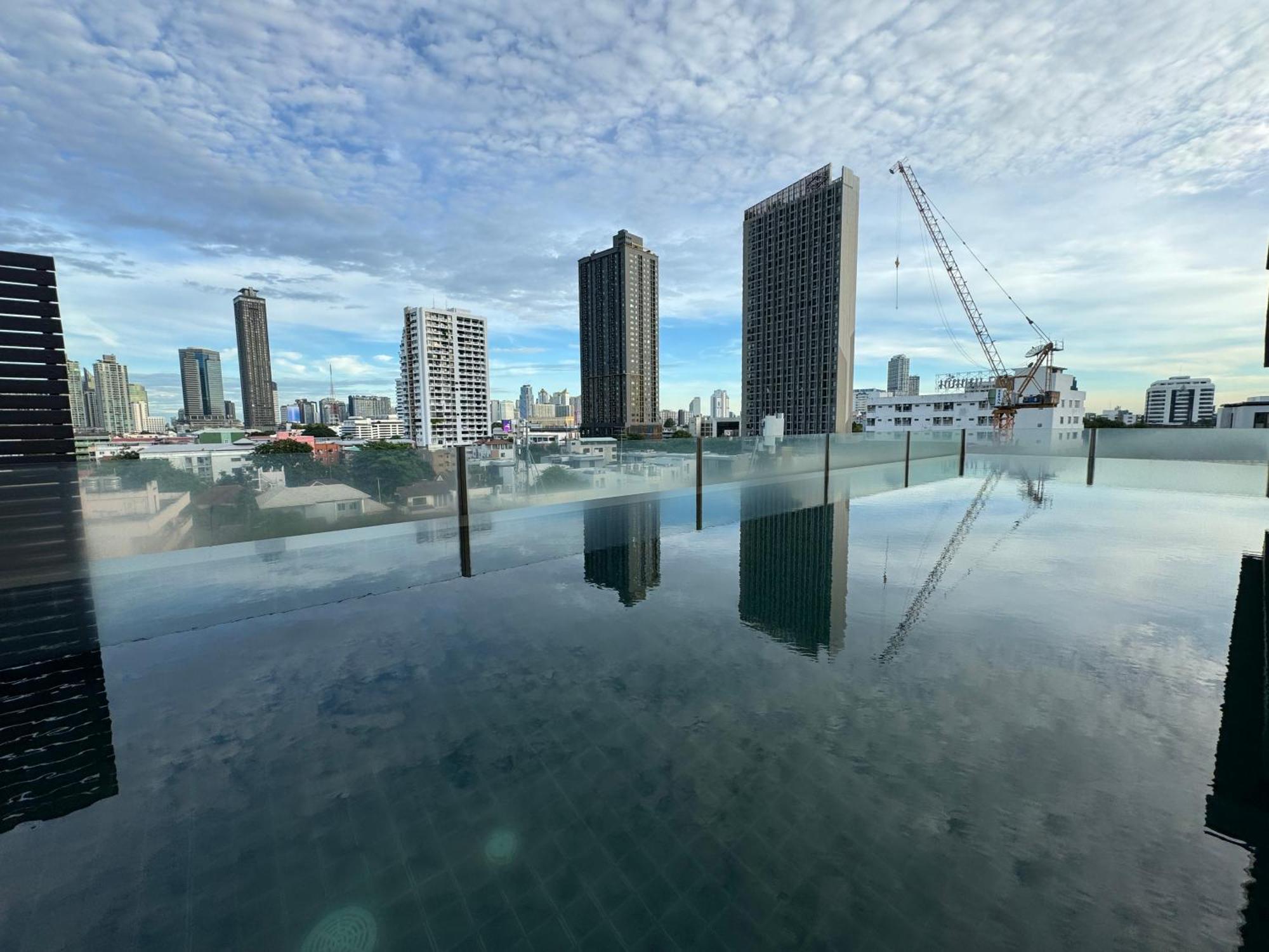 W8 Condo, Luxe 2 Bedroom Private Floor, Best Hip Central Bangkok Area, 5 Mins From Thonglo Bts Station Eksteriør bilde