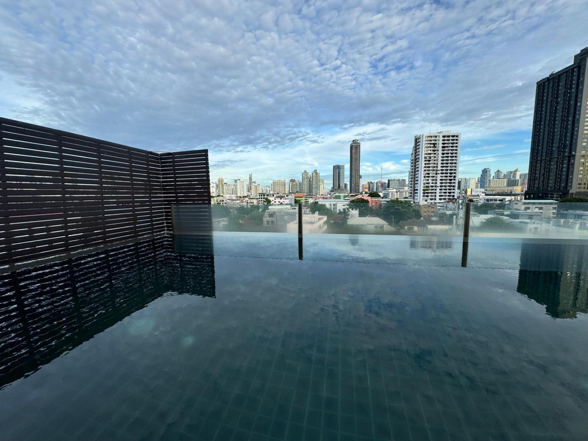 W8 Condo, Luxe 2 Bedroom Private Floor, Best Hip Central Bangkok Area, 5 Mins From Thonglo Bts Station Eksteriør bilde